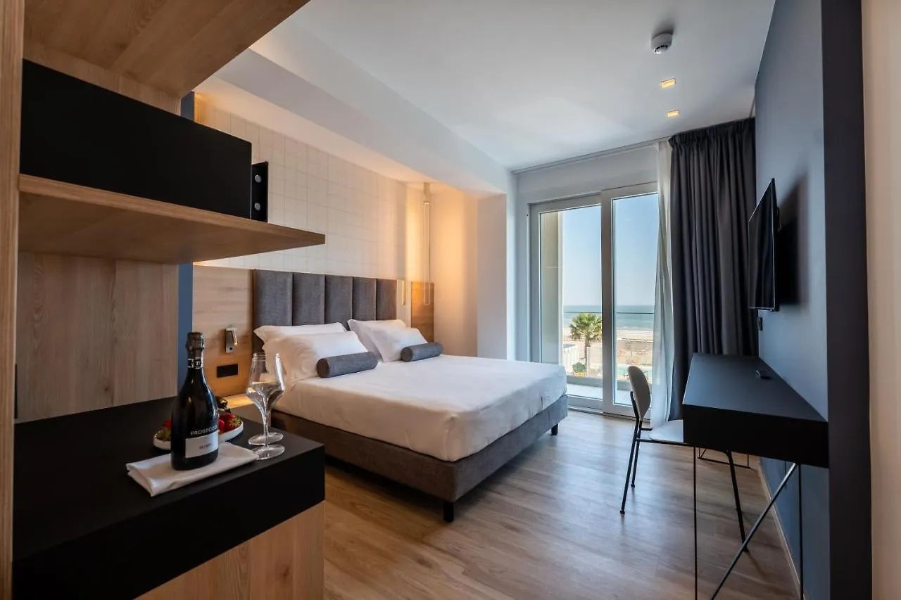 Hotel Sporting Riccione 4*,